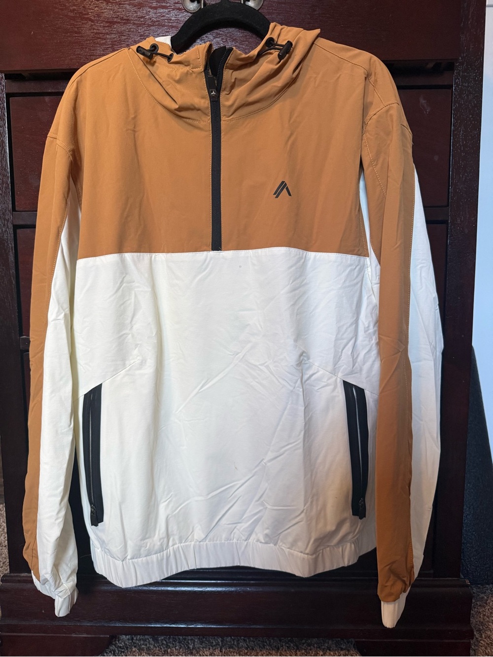Alphalete Men's Two-Tone Hooded Pullover Jacket - Tan & White